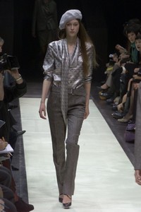 LOUIS-VUITTON-FALL-2000-RTW-02-ANASTASSIA-KHOZZISOVA-2D3T8254.JPG