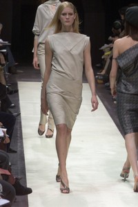 LOUIS-VUITTON-FALL-2000-RTW-14-EMILY-SANDBERG-2D3T8319.JPG