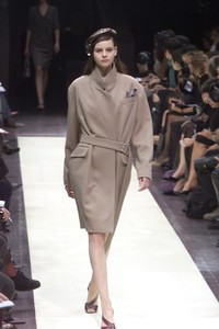 LOUIS-VUITTON-FALL-2000-RTW-22-CLAUDELLE-PERREAULT-2D3T8382.JPG