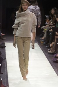 LOUIS-VUITTON-FALL-2000-RTW-32-ANA-CLAUDIA-MICHELS-2D3T8445.JPG