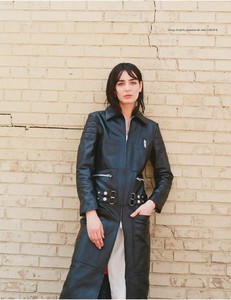 L_M_2018_07_08_downmagaz.com-page-004.jpg