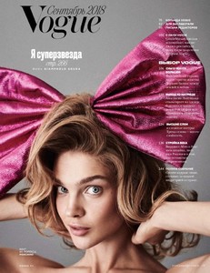 Russian-Models-Vogue-Cover-Photoshoot05.thumb.jpg.729ecbece93e66d12552db217ae326f0.jpg