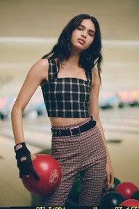 Urban-Outfitters-Fall-2018-Plaid-Trend-Guide06.thumb.jpg.bbbfb2023d1ef90cacb074d534ddb334.jpg