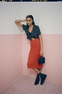 Urban-Outfitters-Fall-2018-Plaid-Trend-Guide07.thumb.jpg.f12d09d7a7d3375034ca2e929e0605b9.jpg