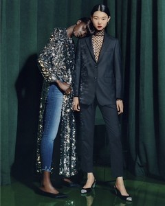 WE-ARE-LEONE-Paillette-Embellished-Maxi-Robe-Coat.thumb.jpg.545fe698e420a34be595209872a5f772.jpg