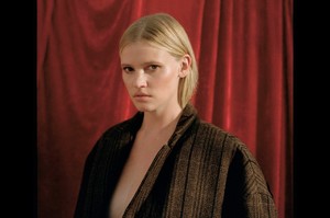 __lara-stone7.jpg