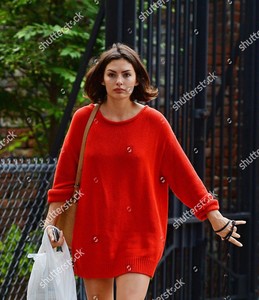 alyssa-miller-out-and-about-new-york-america-shutterstock-editorial-2920538b.jpg