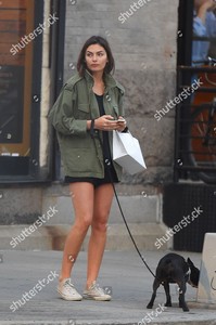 alyssa-miller-seen-walking-her-dog-new-york-america-shutterstock-editorial-3744673b.jpg