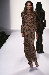 bill-blass-fw-1997-2.thumb.jpg.3a2d47a0fcc5af7026d028a8c2f2cc98.jpg