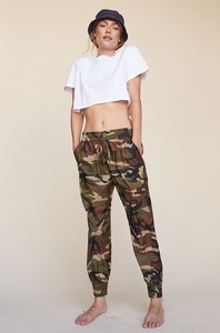 elastic-jogger-camo-v5.jpg