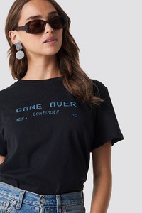 episodes_game_over_oversized_tee_1018-001604-0002_01a.jpg