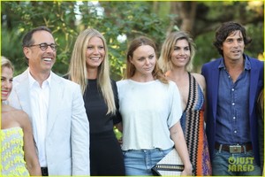 gwyneth-paltrow-neil-patrick-harris-good-foundation-16.jpg