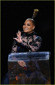 janet-jackson-black-girls-rock-2018-03.jpg