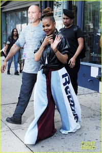 janet-jackson-steps-out-to-promote-new-single-made-for-now-nyc-01.thumb.jpg.64b44ca1791e8c894135cd1331b719dc.jpg