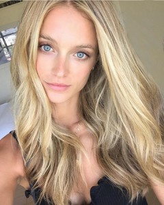 katebock_38437813_2346991628861347_48546569397469184_n.thumb.jpg.cbeb120c194da9784d212b650373dd6b.jpg