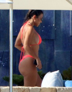 kourtney-kardashian-in-bikini-on-vacation-in-cabo-san-lucas-08-25-2018-3.jpg