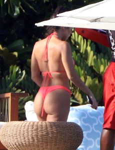 kourtney-kardashian-in-bikini-on-vacation-in-cabo-san-lucas-08-25-2018-4.jpg