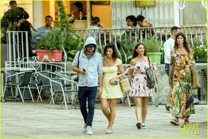 leonardo-dicaprio-girlfriend-camila-couple-up-vacation-08.jpg