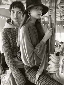 look9-look9_st.thumb.jpg.cc0554cb8d7ad049e7e95d8d1cf53966.jpg