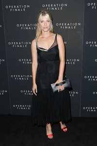 mel170818BZNimage113.jpg