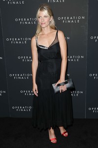 mel170818BZNimage121.jpg