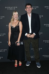 mel170818BZNimage125.jpg