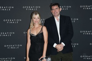 mel170818BZNimage128.jpg