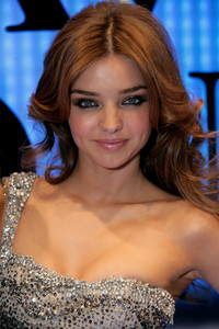 miranda_kerr_david_jones_summer_2008_collection_launch_show_51.jpg