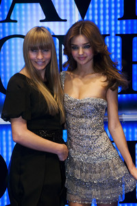 miranda_kerr_david_jones_summer_2008_collection_launch_show_59.jpg