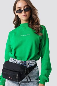 nakd_nothinh_personal_sweater_1018-001630-8531_01a.jpg