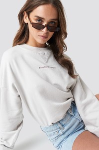 nakd_passionate_sweatshirt_1018-001433-0301_01a.jpg