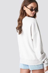 nakd_passionate_sweatshirt_1018-001433-0301_02b.jpg