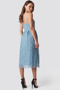 nakd_scalloped_edge_lace_dress_1018-001390-0617_02d.jpg