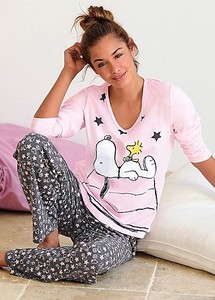 peanuts-long-pyjamas-594473FRSP.thumb.jpg.be74acad9121f9fdd29370667d92a4e8.jpg