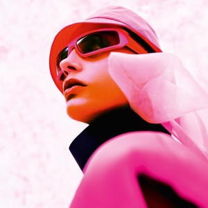 prada-1534170201999.thumb.jpg.ad93d86a0423f95349bc497ec78c0c69.jpg