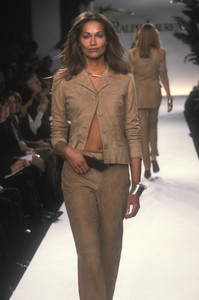 ralph-lauren-ss-1997-4.thumb.jpg.dc7d7f42f97faea2dbeb0987ecc8ccef.jpg