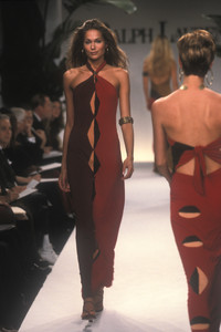 ralph-lauren-ss-1997-5.thumb.jpg.7d61b0c518f1730250936de7f76be686.jpg