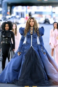 serena-williams-beats-headphone-commercial-filming-in-queens-0.jpg