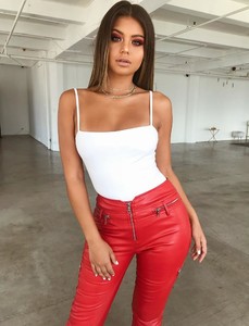shopify_11ff7273c8fd1ca3ca82c0f10f70ad66_lennon-pant-red_1230x1230.jpg