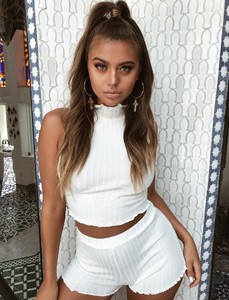 shopify_13a6ab2561f03ea9f8dac963517abfaf_alba-short-white-rib_1230x1230.jpg