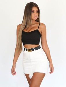 shopify_331de4ae828a637acc71b8d1f7485781_yasmin-crop-black_1230x1230.jpg