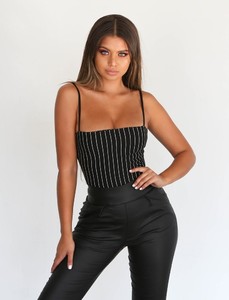 shopify_3e81ea1a65b22e1c98e5195666a15ea3_anouk-bodysuit-black-white_1230x1230.jpg