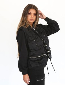 shopify_903e9a039b3cca169d856383fa7e2348_storm-jacket-black_1230x1230.jpg