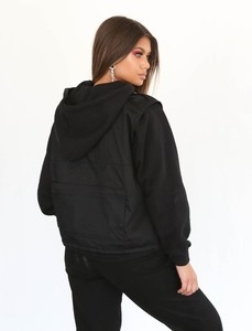 shopify_ed881ad84c1dd900a0bccee5ea050b03_storm-jacket-black_1230x1230.jpg