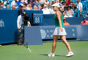 simona-halep-2018-western-and-southern-open-in-cincinnati-19-08-2018-1.thumb.jpg.29c44a54762f220393e8c20360333a22.jpg