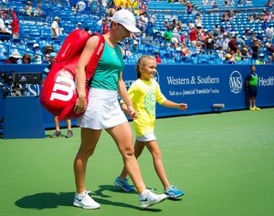 simona-halep-2018-western-and-southern-open-in-cincinnati-19-08-2018-3.jpg