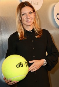 simona-halep-at-2018-citi-taste-of-tennis-gala-in-new-york-08-23-2018-4.jpg