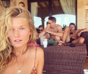 tonigarrn_39525719_677750622593509_8896503726886354944_n.jpg