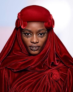 vmagazine-1535565935396.thumb.jpg.89f9105c62c9a6f6c19f3b18b8c89c75.jpg