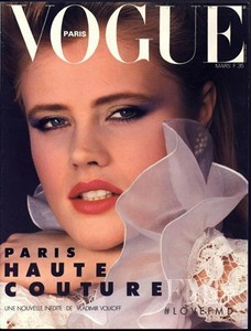 vogue-paris-1983-march-00-single.thumb.jpg.646ab39e98259fbac133bdaa014025da.jpg